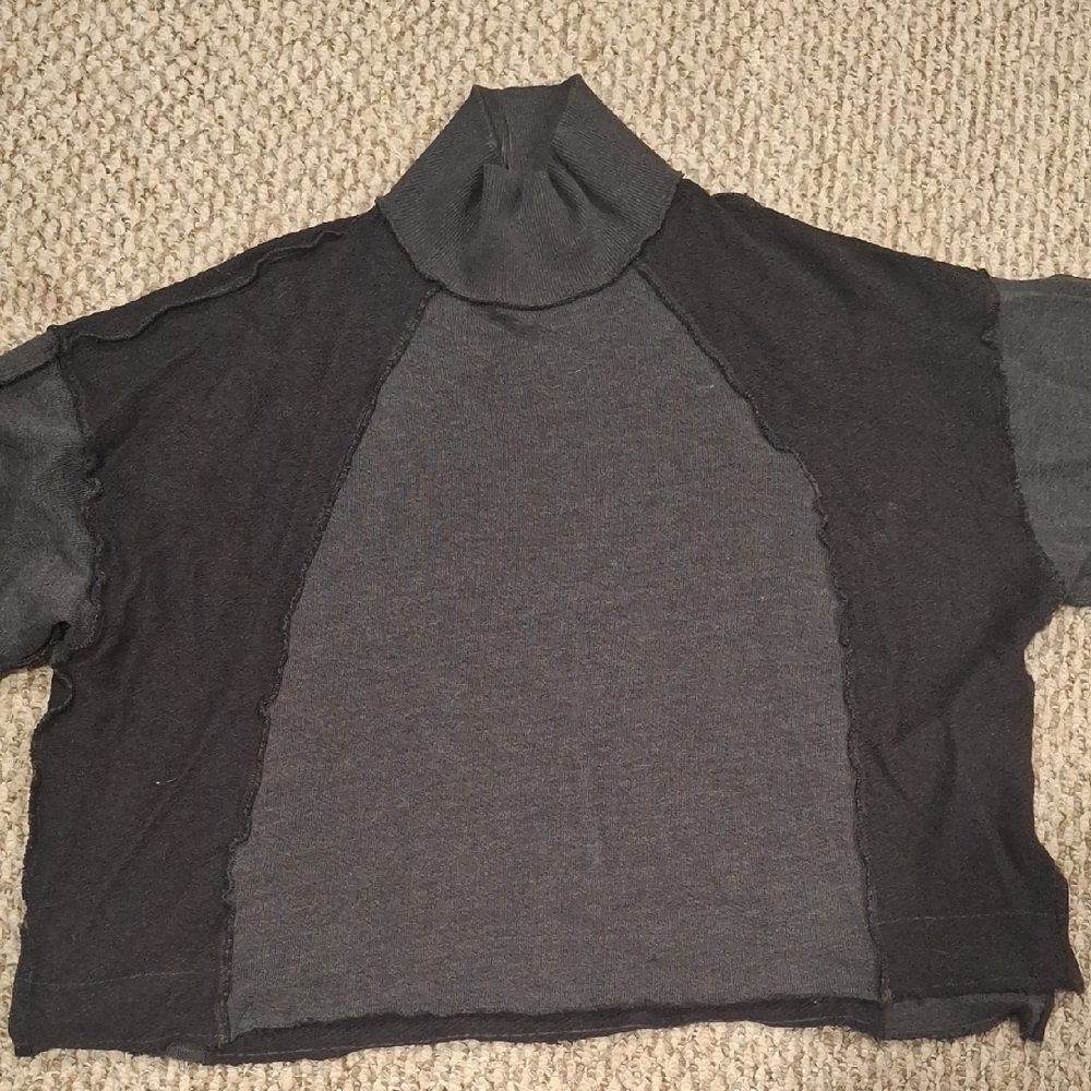 American Eagle Gray and Black Turtleneck Sweater